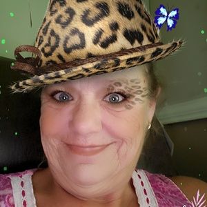 Meet your Posher, Brenda